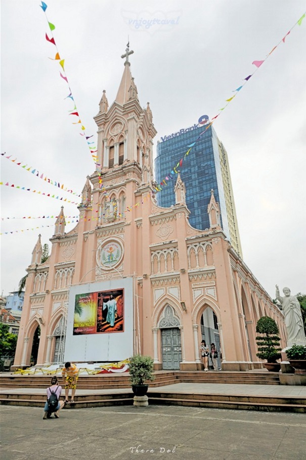 เที่ยวเวียดนาม vnjoytravel vietnam ดานัง  Danang Da Nang โบสถ์กอนก่า โบสถ์สีชมพู nha tho con ga pink church