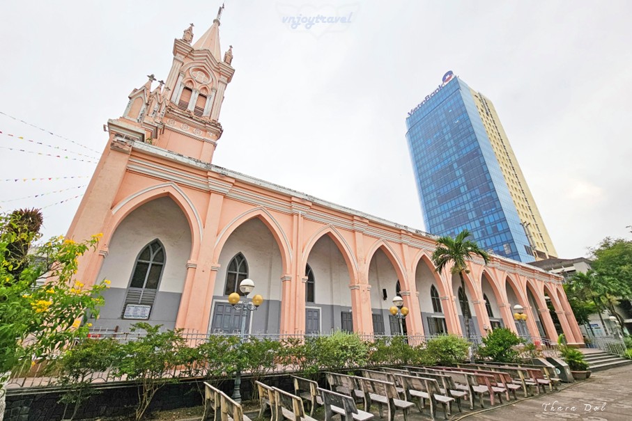 เที่ยวเวียดนาม vnjoytravel vietnam ดานัง  Danang Da Nang โบสถ์กอนก่า โบสถ์สีชมพู nha tho con ga pink church