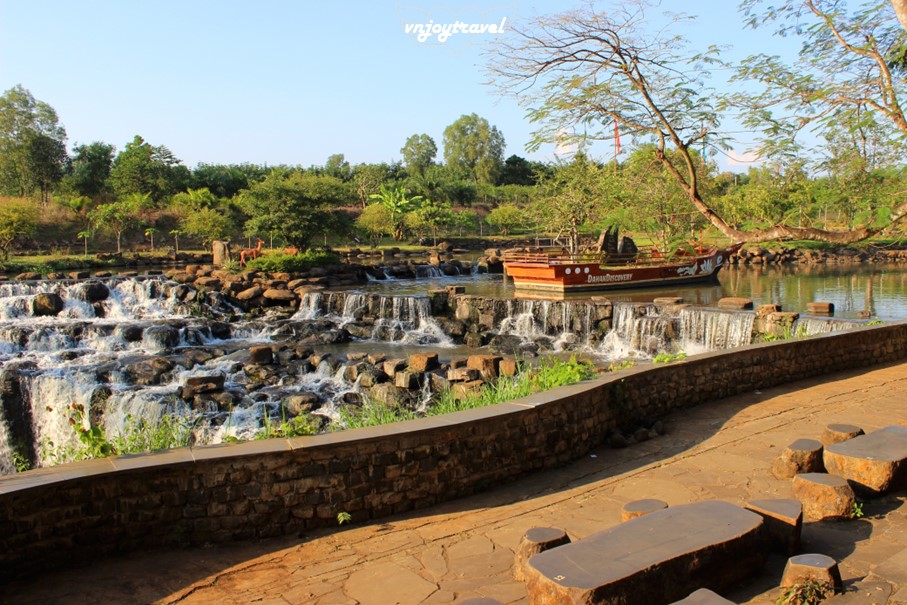 เที่ยวเวียดนาม vnjoytravel vietham ด่งนาย Dongnai Dong Nai น้ำตกด๊าห่าน Thac Da Han Waterfall