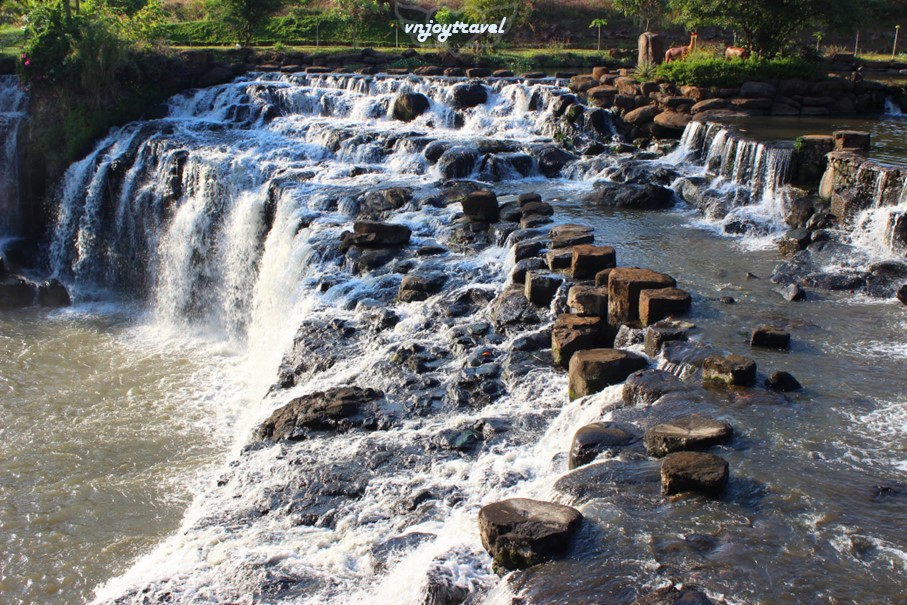 เที่ยวเวียดนาม vnjoytravel vietham ด่งนาย Dongnai Dong Nai น้ำตกด๊าห่าน Thac Da Han Waterfall
