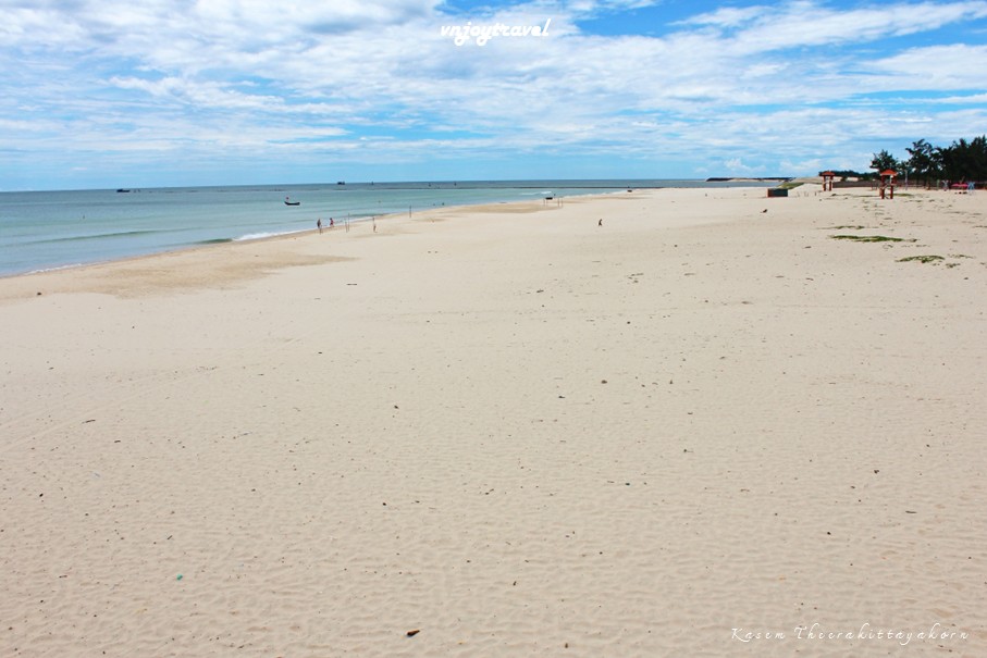 เที่ยวเวียดนาม vnjoytravel vietnam กว๋างจิ Quang Tri หาดเกื่อเวียต bai bien cua viet beach