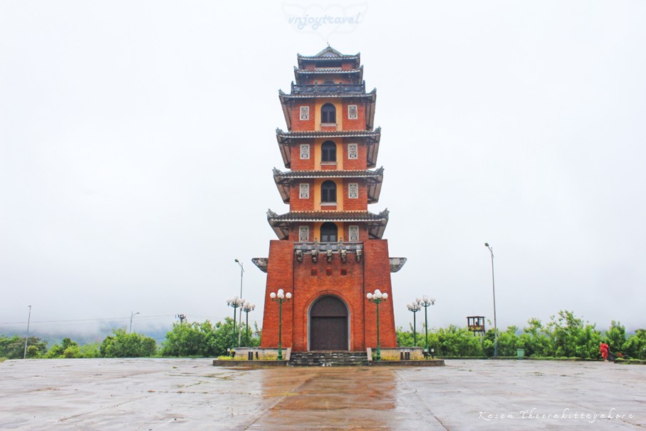 เที่ยวเวียดนาม vnjoytravel vietnam กว๋างจิ Quang Tri หอคอย  แคซานห์ เคซาน bao thap khe sanh tower