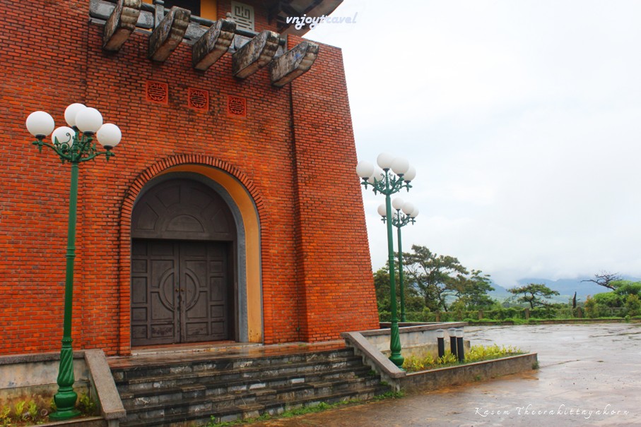 เที่ยวเวียดนาม vnjoytravel vietnam กว๋างจิ Quang Tri หอคอย  แคซานห์ เคซาน bao thap khe sanh tower