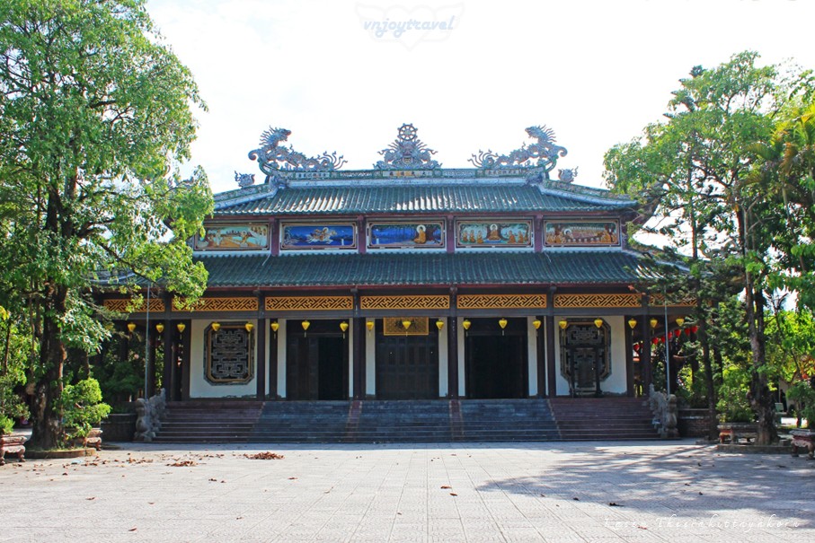 เที่ยวเวียดนาม vnjoytravel vietnam กว๋างจิ Quang Tri วัดซัคตื๋อติ่นห์กวาง chau sac tu tinh quang pagoda