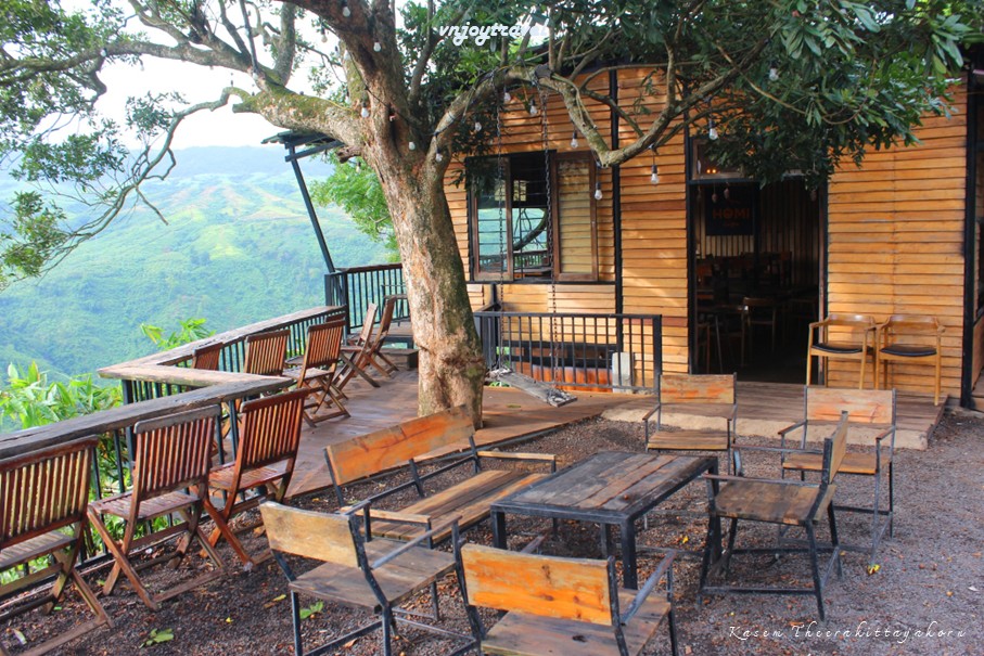 เที่ยวเวียดนาม vnjoytravel vietnam กว๋างจิ Quang Tri แคซานห์ เคซาน khe sanh โฮมิคอฟฟี่ คาเฟ่ homi coffee cafe