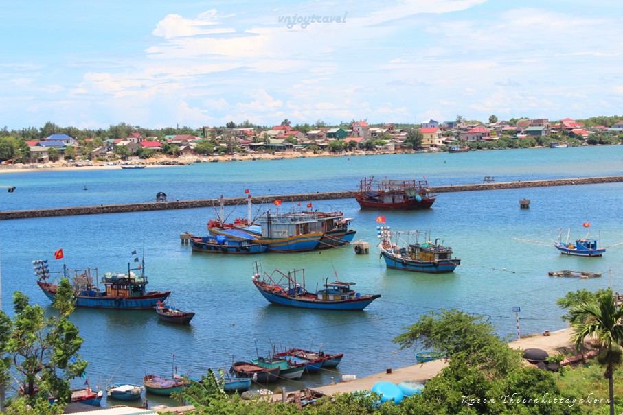 เที่ยวเวียดนาม vnjoytravel vietnam กว๋างจิ Quang Tri คาเฟ่ red black coffee cafe