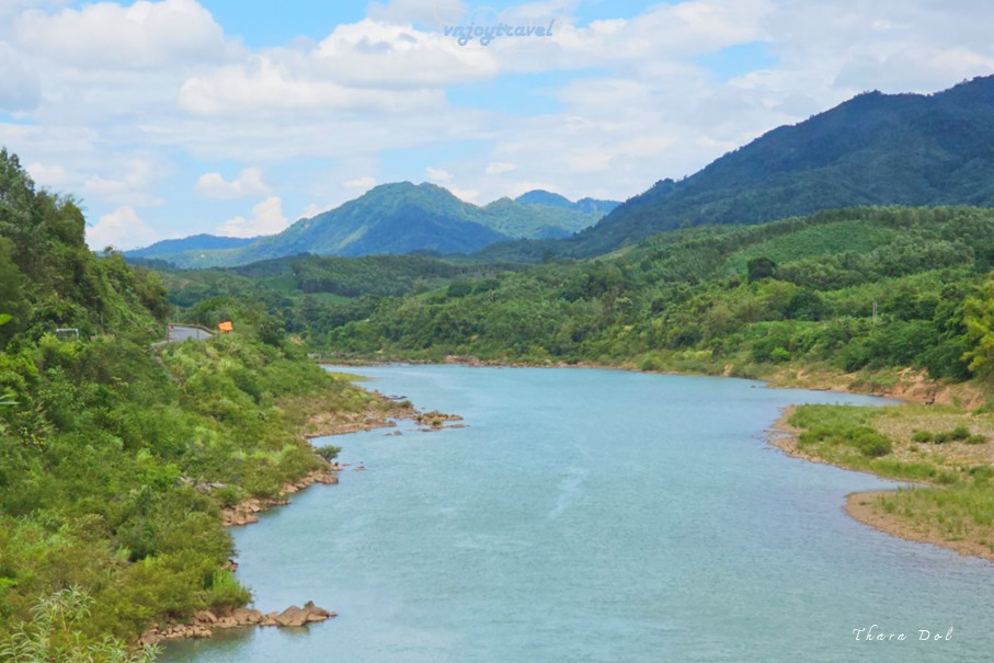 เที่ยวเวียดนาม vnjoytravel vietnam กว๋างจิ Quang Tri แม่น้ำธัชหาน song thach han river