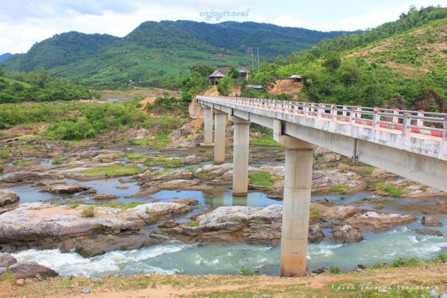 เที่ยวเวียดนาม vnjoytravel vietnam กว๋างจิ Quang Tri แม่น้ำธัชหาน song thach han river