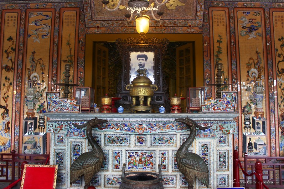 เที่ยวเวียดนาม vnjoytravel vietnam เถื่อเทียน เว้  thua thien hue สุสานกษัตริย์ไคดิ่นห์ lang khai dinh mausoleum