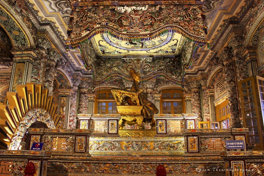 เที่ยวเวียดนาม vnjoytravel vietnam เถื่อเทียน เว้  thua thien hue สุสานกษัตริย์ไคดิ่นห์ lang khai dinh mausoleum