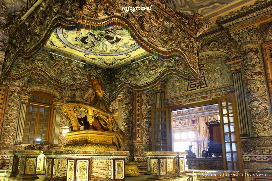 เที่ยวเวียดนาม vnjoytravel vietnam เถื่อเทียน เว้  thua thien hue สุสานกษัตริย์ไคดิ่นห์ lang khai dinh mausoleum