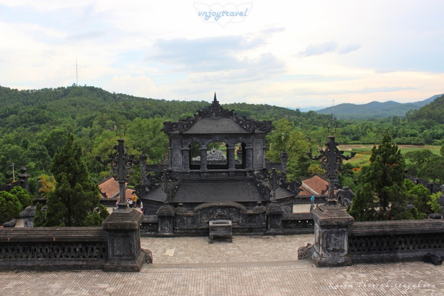 เที่ยวเวียดนาม vnjoytravel vietnam เถื่อเทียน เว้  thua thien hue สุสานกษัตริย์ไคดิ่นห์ lang khai dinh mausoleum