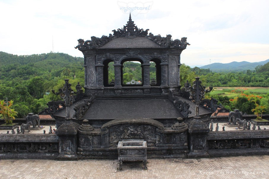 เที่ยวเวียดนาม vnjoytravel vietnam เถื่อเทียน เว้  thua thien hue สุสานกษัตริย์ไคดิ่นห์ lang khai dinh mausoleum