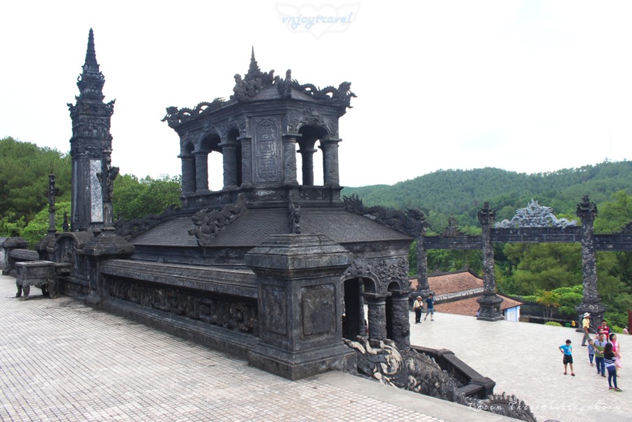 เที่ยวเวียดนาม vnjoytravel vietnam เถื่อเทียน เว้  thua thien hue สุสานกษัตริย์ไคดิ่นห์ lang khai dinh mausoleum