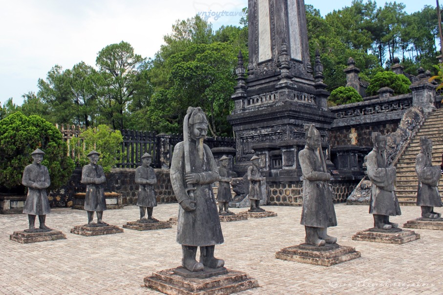 เที่ยวเวียดนาม vnjoytravel vietnam เถื่อเทียน เว้  thua thien hue สุสานกษัตริย์ไคดิ่นห์ lang khai dinh mausoleum
