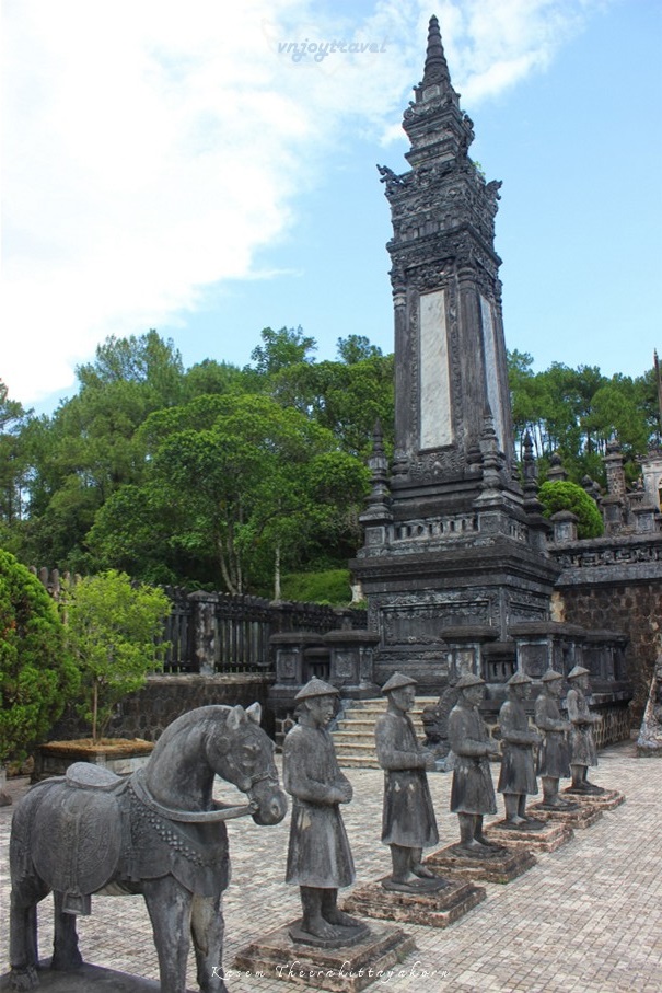 เที่ยวเวียดนาม vnjoytravel vietnam เถื่อเทียน เว้  thua thien hue สุสานกษัตริย์ไคดิ่นห์ lang khai dinh mausoleum