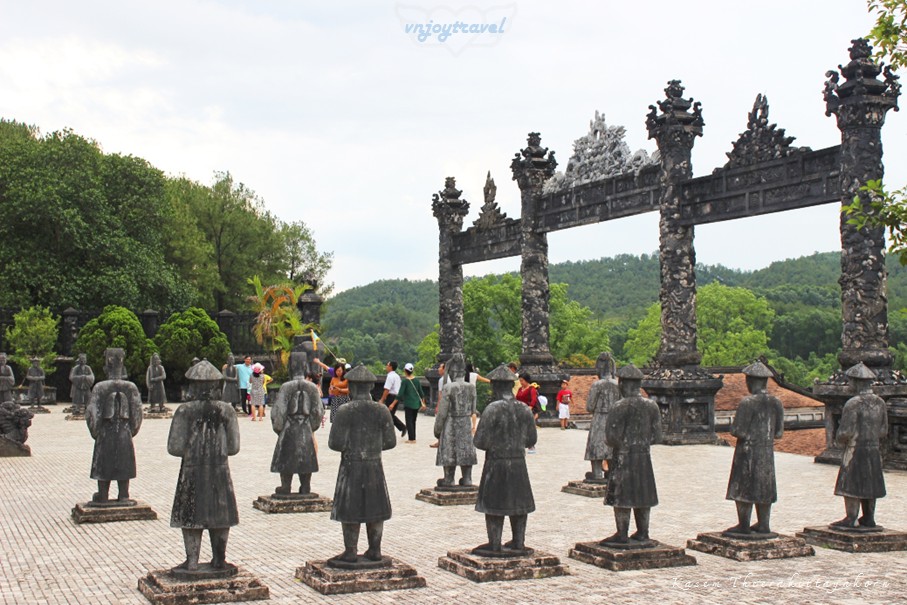 เที่ยวเวียดนาม vnjoytravel vietnam เถื่อเทียน เว้  thua thien hue สุสานกษัตริย์ไคดิ่นห์ lang khai dinh mausoleum