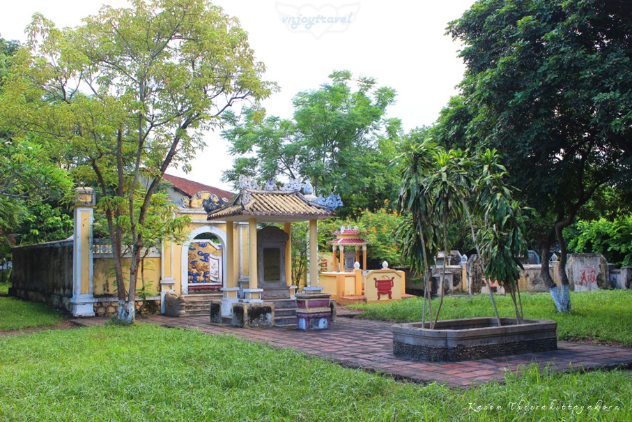 เที่ยวเวียดนาม vnjoytravel vietnam เถื่อเทียน เว้  thua thien hue สุสาน 2 กษัตริย์  lang thanh thai duy tan mausoleum