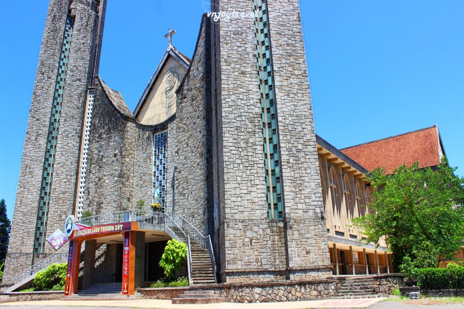 เที่ยวเวียดนาม vnjoytravel vietnam เถื่อเทียน เว้  thua thien hue โบสถ์ฝูกาม nha tho phu cam church
