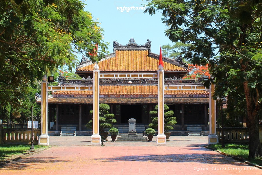 เที่ยวเวียดนาม vnjoytravel vietnam เถื่อเทียน เว้  thua thien hue สถาบันจักรวรรดิ  quoc tu giam imperial academy