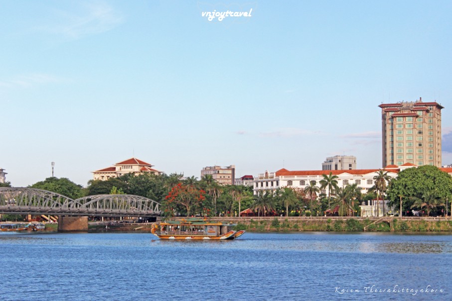 เที่ยวเวียดนาม vnjoytravel vietnam เถื่อเทียน เว้  thua thien hue แม่น้ำหอม song huong perfume river
