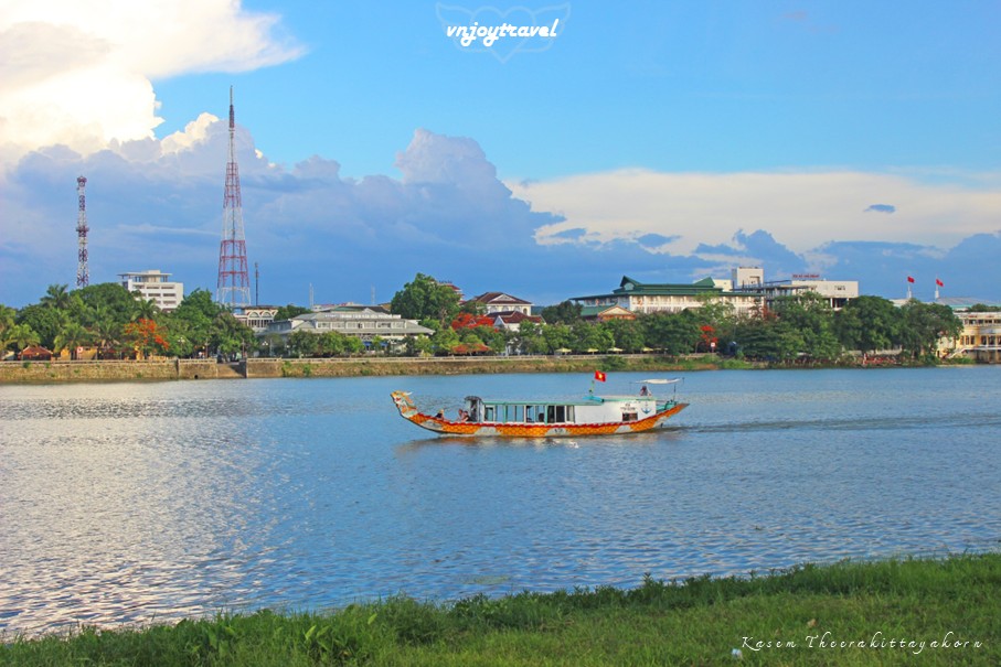 เที่ยวเวียดนาม vnjoytravel vietnam เถื่อเทียน เว้  thua thien hue แม่น้ำหอม song huong perfume river