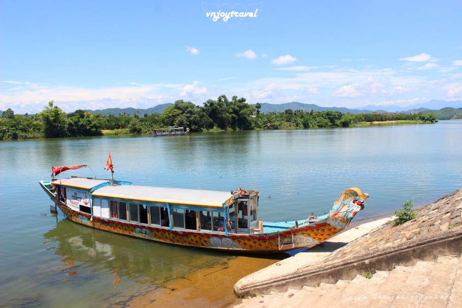 เที่ยวเวียดนาม vnjoytravel vietnam เถื่อเทียน เว้  thua thien hue แม่น้ำหอม song huong perfume river