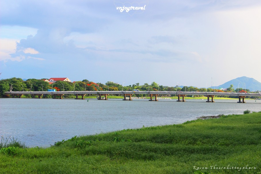 เที่ยวเวียดนาม vnjoytravel vietnam เถื่อเทียน เว้  thua thien hue แม่น้ำหอม song huong perfume river