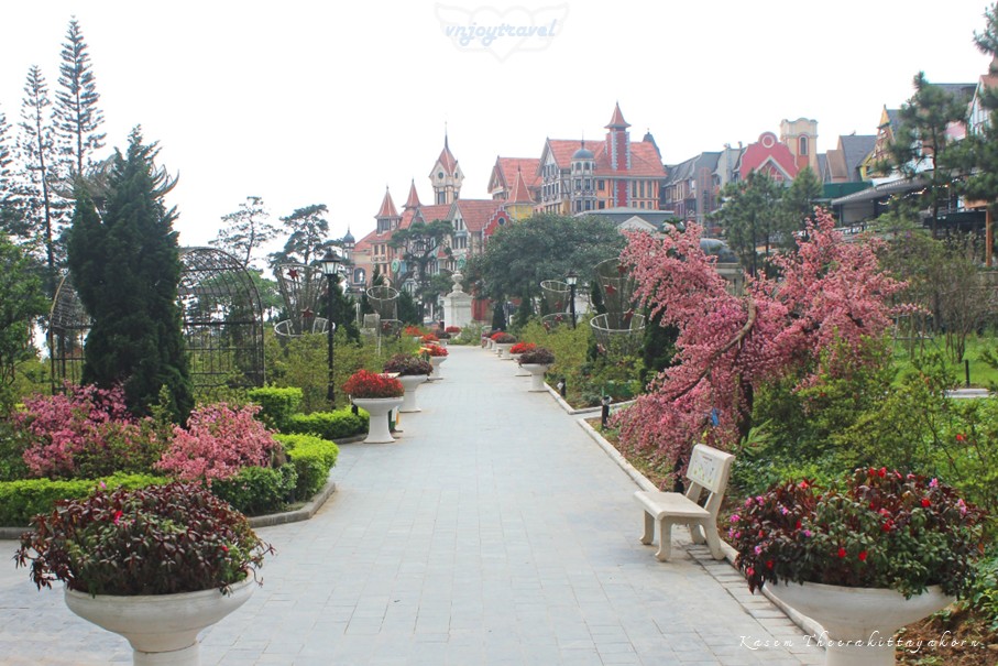 เที่ยวเวียดนาม vnjoytravel vietnam หวินห์ฟุก vinh phuc ตามด๋าว tam dao จัตุรัสตามด๋าว  quang truong tamdao square